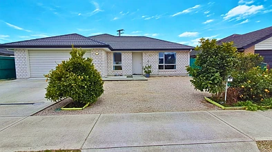 Appleby 3房  All the extras: Solar, parking and spare room