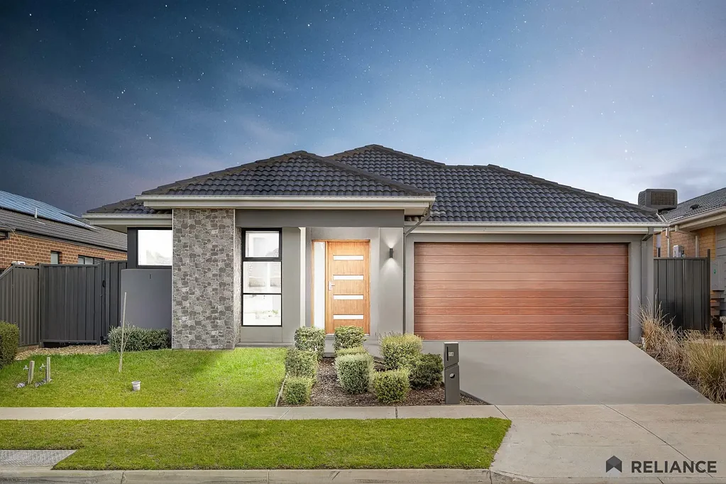 Tarneit 4chambre EAST-FACING DREAM ABODE | DOUBLE LOUNGE | ALFRESCO