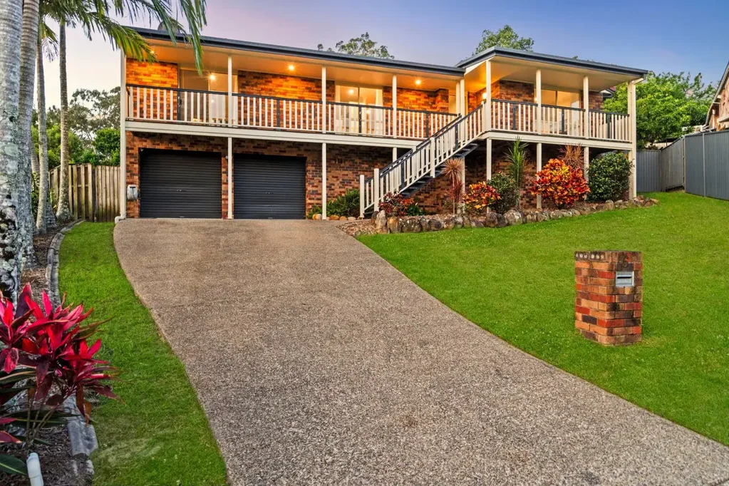 6 Suva Place, Pacific Pines, QLD 4211