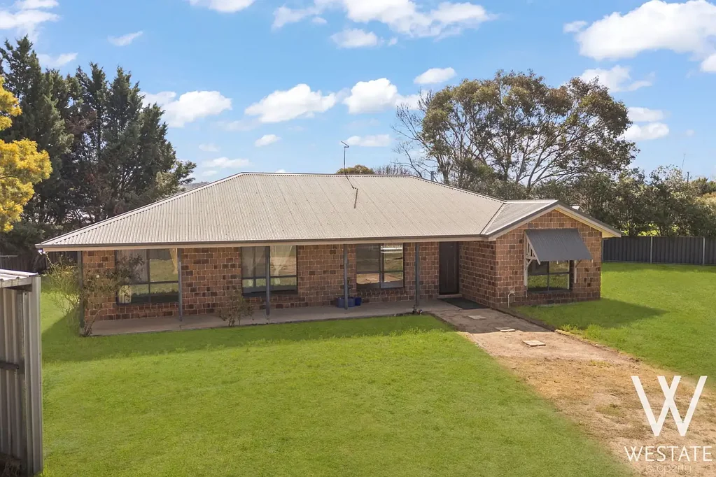 Eglinton 4 Bedroom EGLINTON LIFESTYLE + POOL, SHED & 2,015 SQM