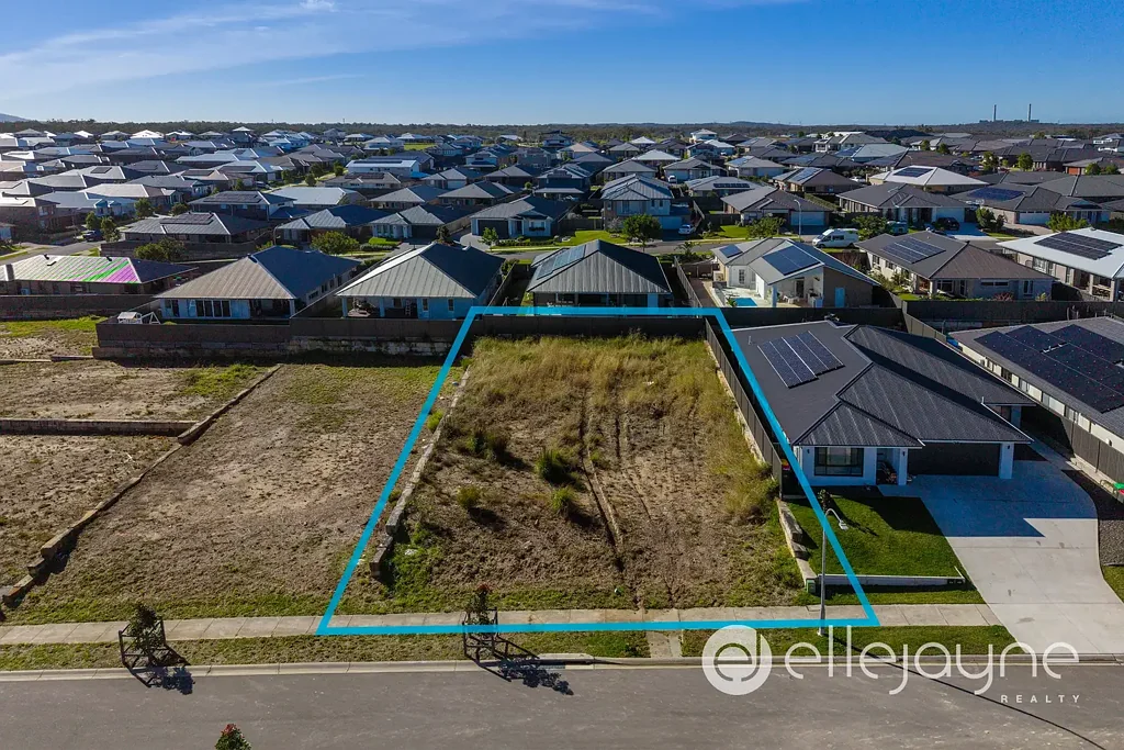 Cooranbong REGISTERED 702M2 BLOCK IN ELEVATED POSITION OF QUIET STREET IN MASTER-PLANNED WATAGAN PARK ESTATE - COORANBONG