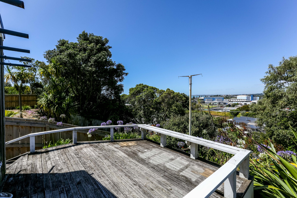 32 Ngamotu Road, Moturoa, New Plymouth, 2 Schlafzimmer, 0 Badezimmer