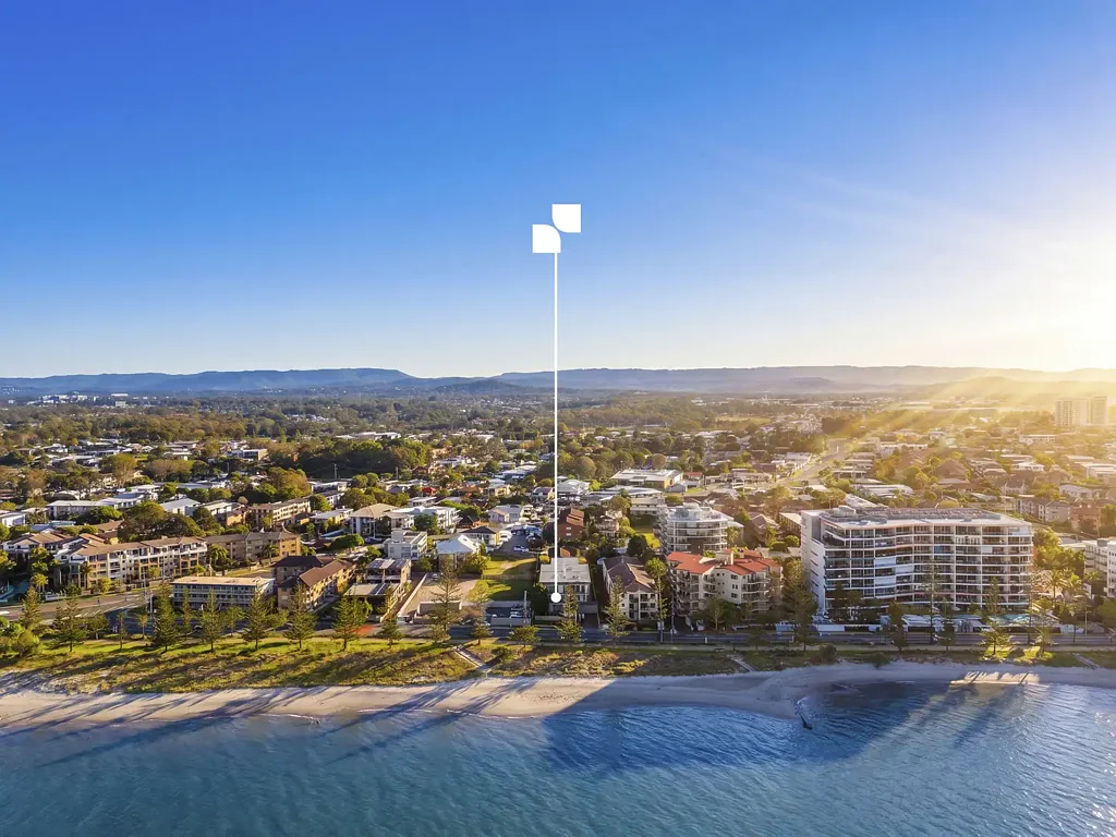Biggera Waters 1房  Million Dollar Views & Endless Opportunity!