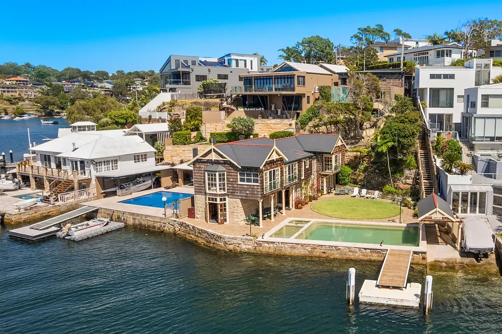 Caringbah South 4Moenga Brilliant Waterfront Lifestyle