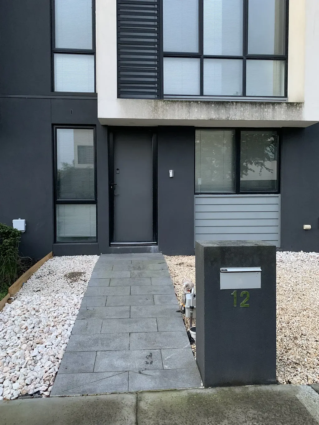 IMMACULATE TRI LEVEL LIVING
