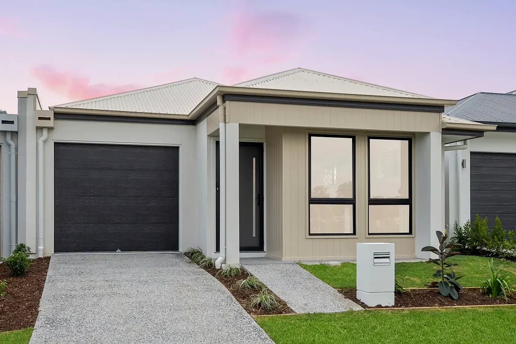 10 Sunflower Court, Ripley, QLD 4306
