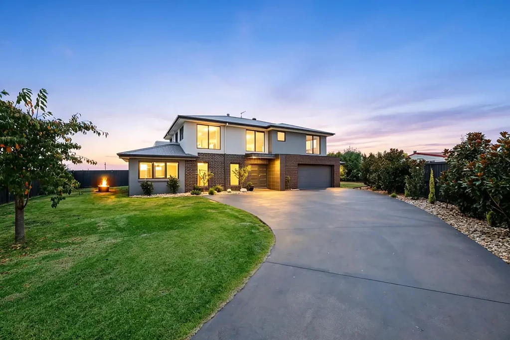 Warragul 4房  Spacious 4-Bedroom Family Home
