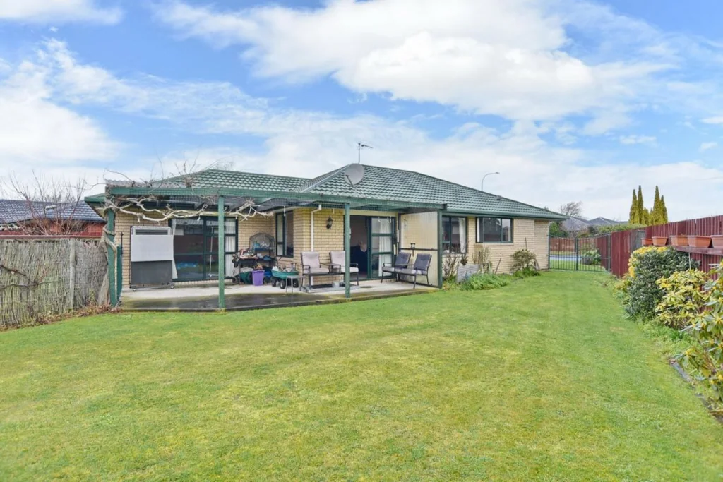 Kaiapoi 3ਬੈੱਡਰੂਮ * UNDER OFFER * Make Their Downsize Your Opportunity