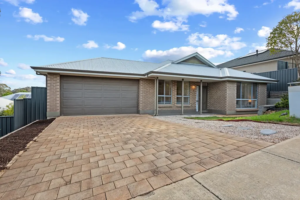 5 Saunders Close, Mount Barker, SA 5251