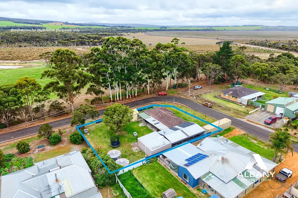 17 Green Street, Manypeaks, WA 6328
