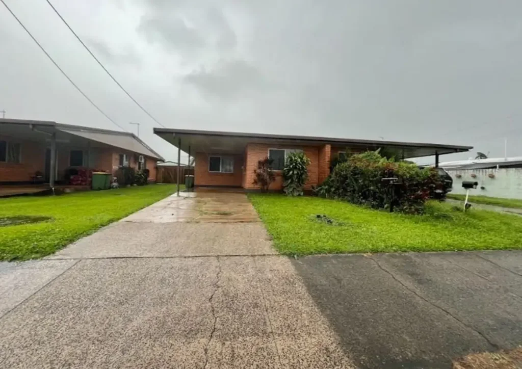 SPACIOUS DUPLEX IN IN SOUGHT AFTER LOCATION!