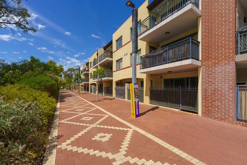 71/167 Grand Boulevard, Joondalup, WA 6027