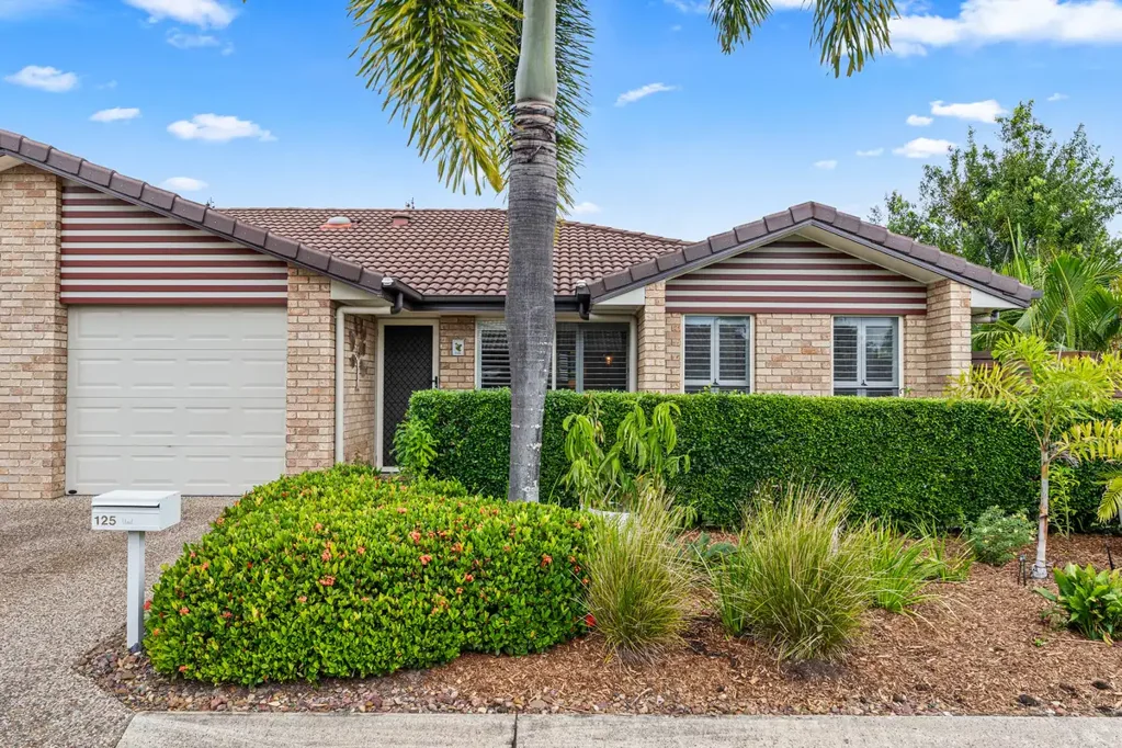 Urangan 3Zimmer Coastal Elegance in a Prestigious Gated Community – The Domain, Hervey Bay