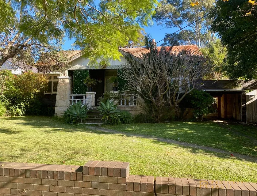 70 Tarrants Avenue, Eastwood, Upper North Shore, 4 રૂમ, 1 બાથરૂમ, House