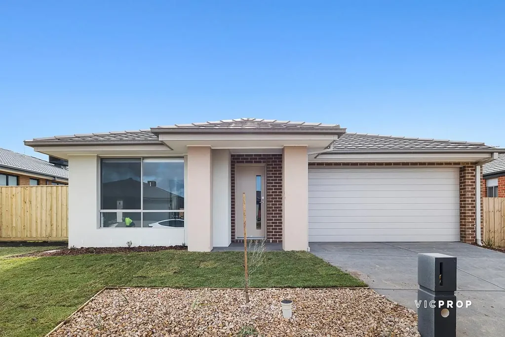 5 Nivea Street, Mambourin, VIC 3024