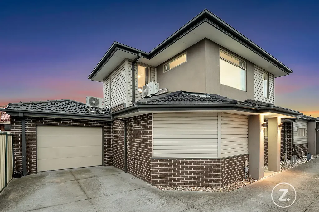 St Albans 2Moenga Stylish, Low-Maintenance Townhouse in Prime Growth Pocket