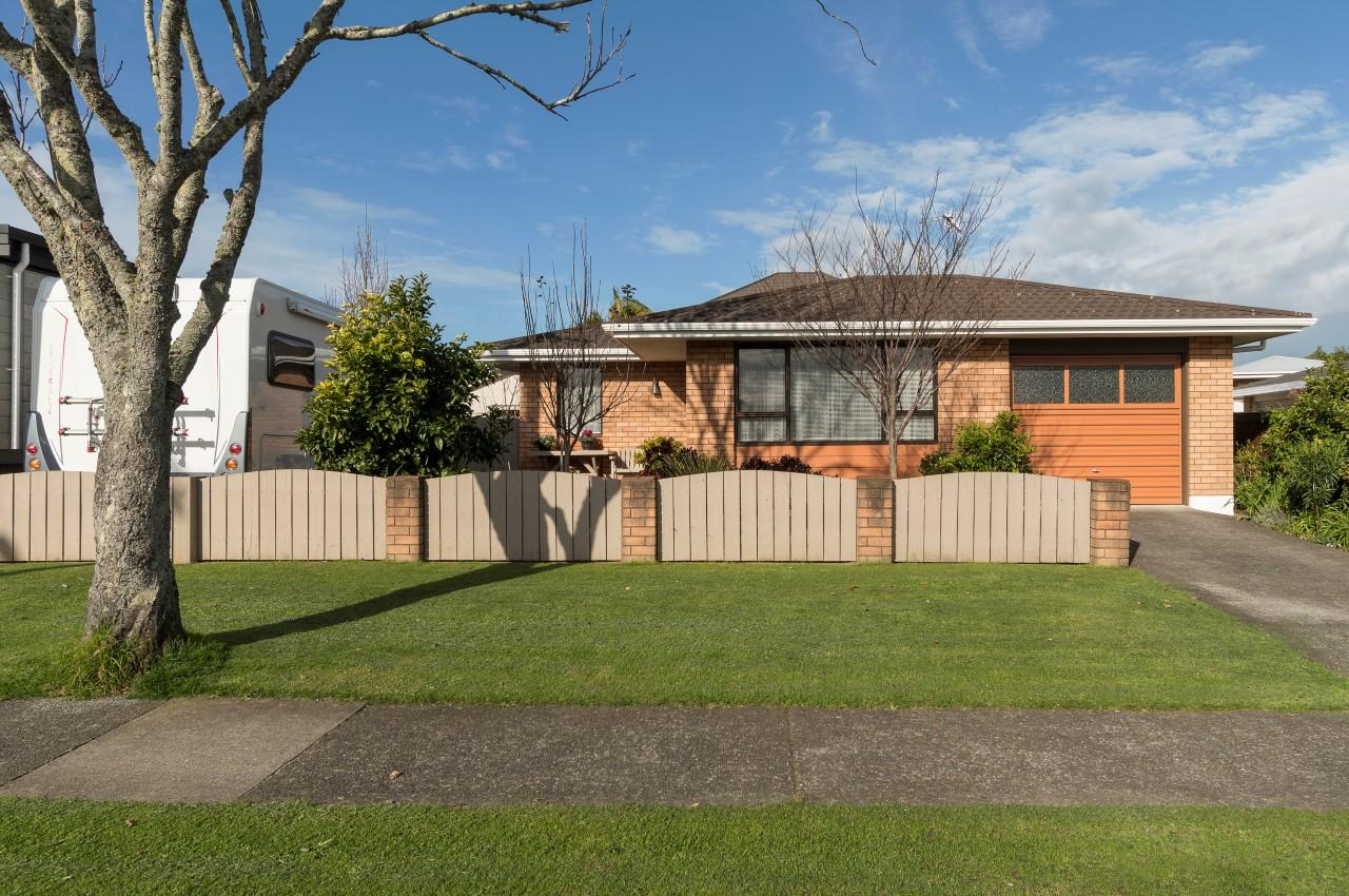 4 Goods Road, Otumoetai, Tauranga, 2 Bedrooms, 1 Bathrooms