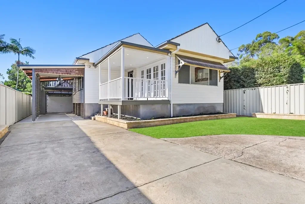 2 Bedroom Plus Study Home with Spa