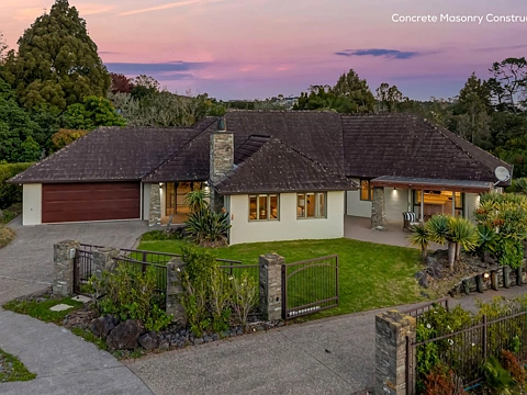 Dannemora 6房 豪华城堡风住宅，12,000㎡广阔土地，独享静谧生活！ Luxury Mansion Living in Prestigious Dannemora
