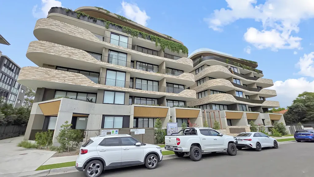 Luxury Resort Style Living – 2 Bedroom Apartment in the Prestigious Solis