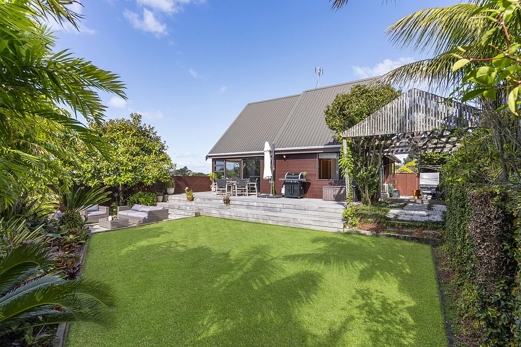 16 Bellbird Rise, Murrays Bay, North Shore City, Auckland