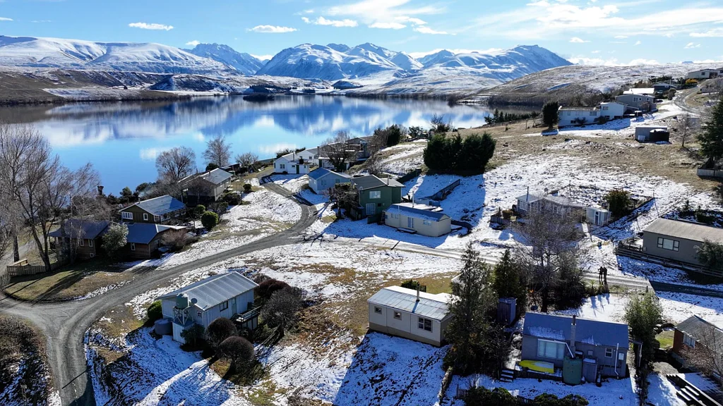 Lake Tekapo 2ห้องนอน Idyllic Escape: Lake Alexandrina Outlet