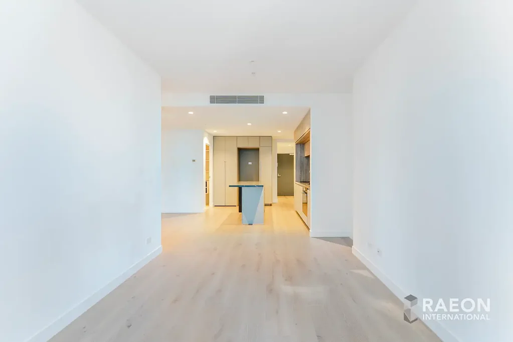 Charming and Modern 1-Bedroom Rental Apartment in West Side Place