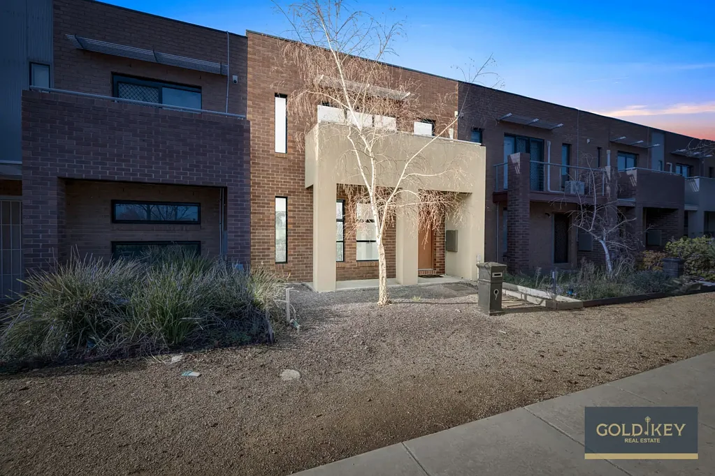 Tarneit 3房  Modern Comfort and Family Functionality in Prime Tarneit Location!!
