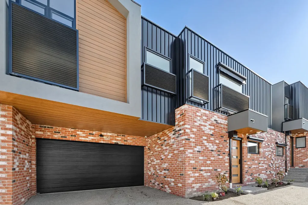 Brand New 4-Bedroom Townhouse – Modern Low-Maintenance Living