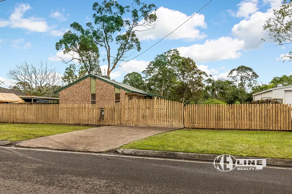 Yandina 3침실 Renovators Delight on Beautiful Yandina Street!