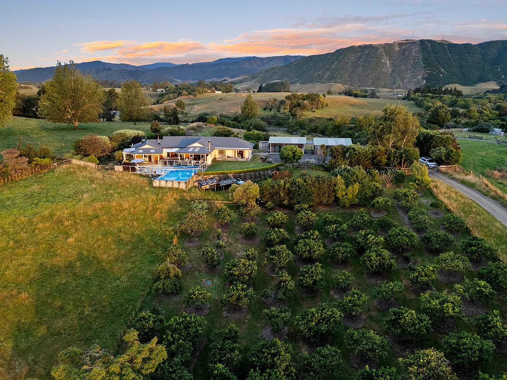 81A Forest Lakes Road, Otaki, Kapiti Coast, Wellington