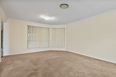 33 Charolais Crescent, Upper Kedron, QLD 4055, 5 habitaciones, 2 baños, House