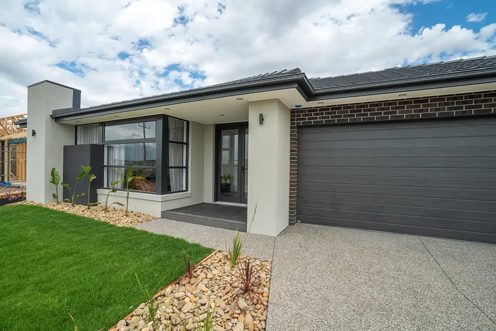 Tarneit 4chambre Live Large in this Extra-Large Family Showpiece – 52 Holstein Crescent, Tarneit