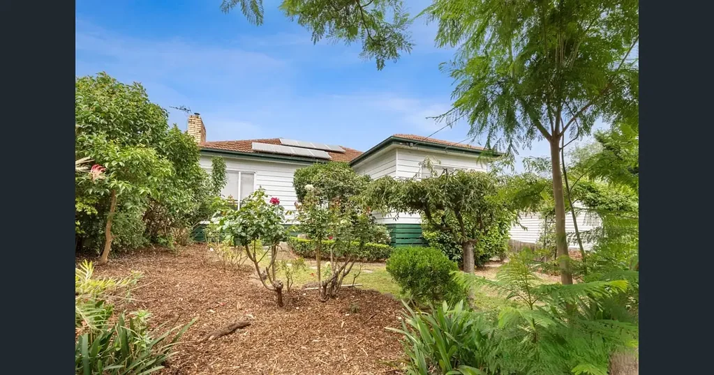 बाहरी क्षेत्र - 21 Eram Road, Box Hill North, VIC 3129