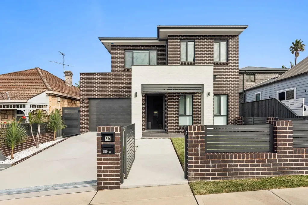 Modern Executive Masterpiece