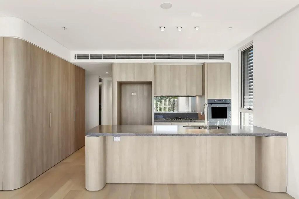 Ground Floor Luxury Beachside Apartment - Aqualine, Bondi Beach
