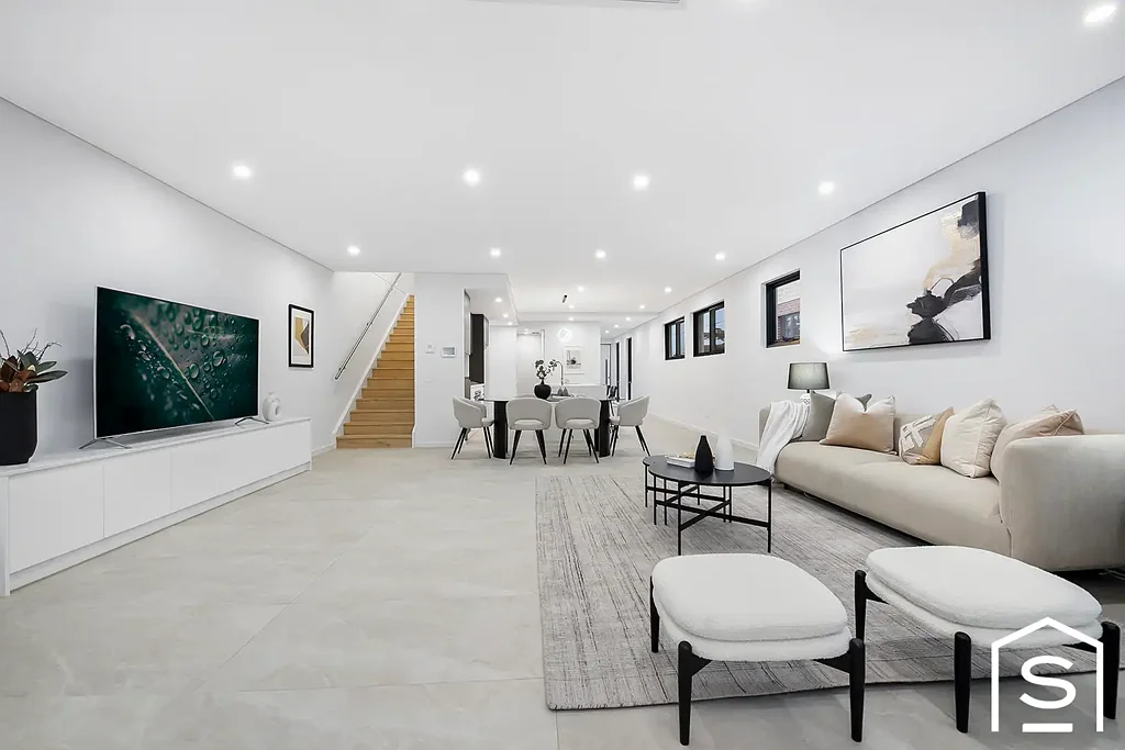 Carlingford 5Phòng ngủ Contemporary Family Haven with Rare Basement Parking in the Heart of Carlingford