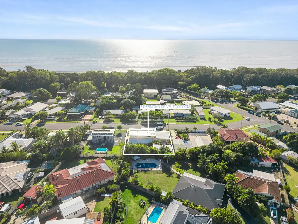 Toogoom 5Habitaciones MUST INSPECT! Behind the unassuming facade is one of Toogoom's most versatile homes, where every day feels like a private Bali retreat.