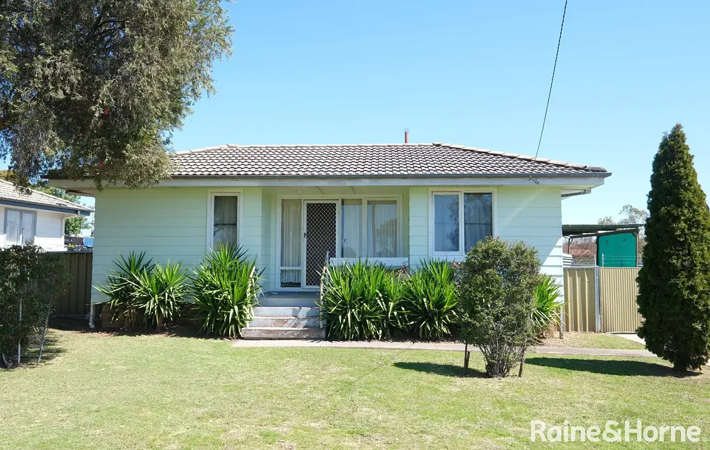 15 Cunningham Place, Inverell, NSW 2360