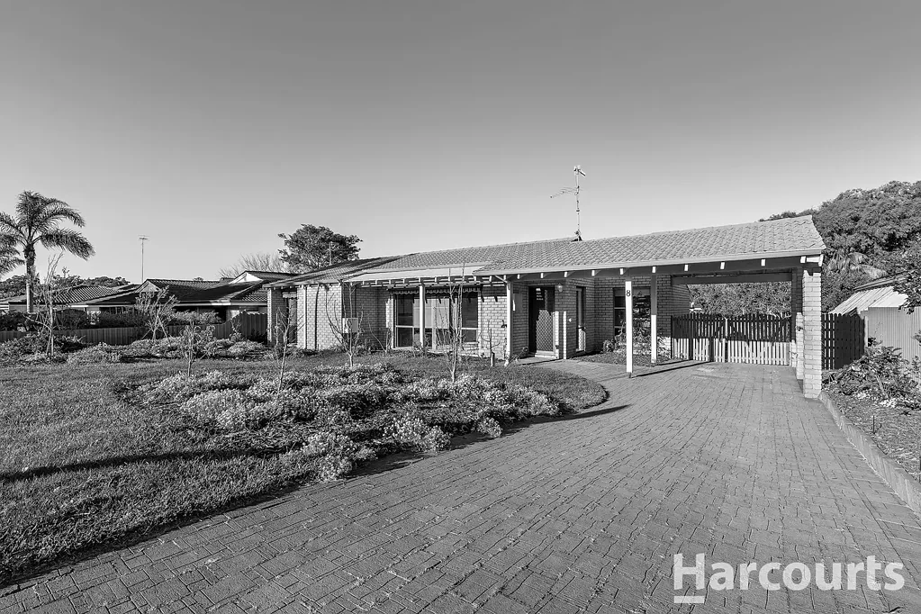8 Sandford Crescent, Halls Head, WA 6210