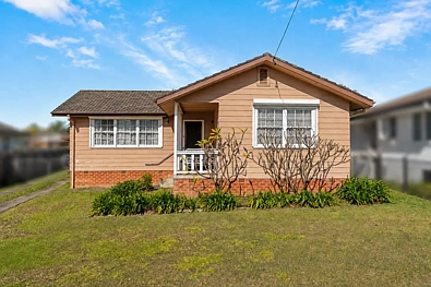 Nowra 3 Slaapkamer Tidy Home with a Big Backyard