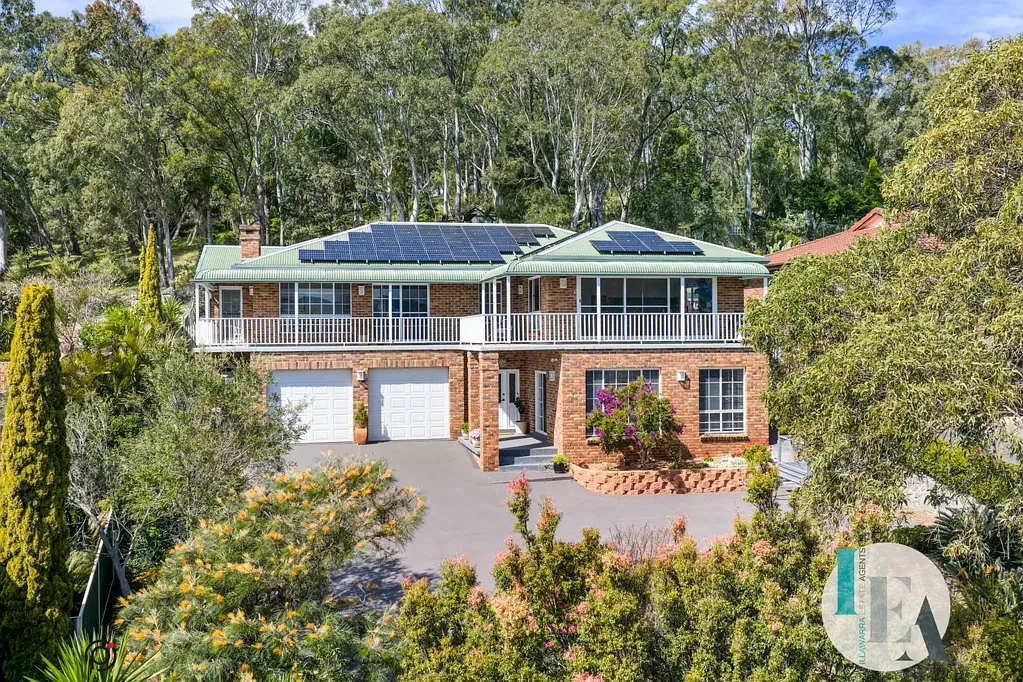 Albion Park 5ਬੈੱਡਰੂਮ Expansive family retreat with panoramic lake & escarpment views