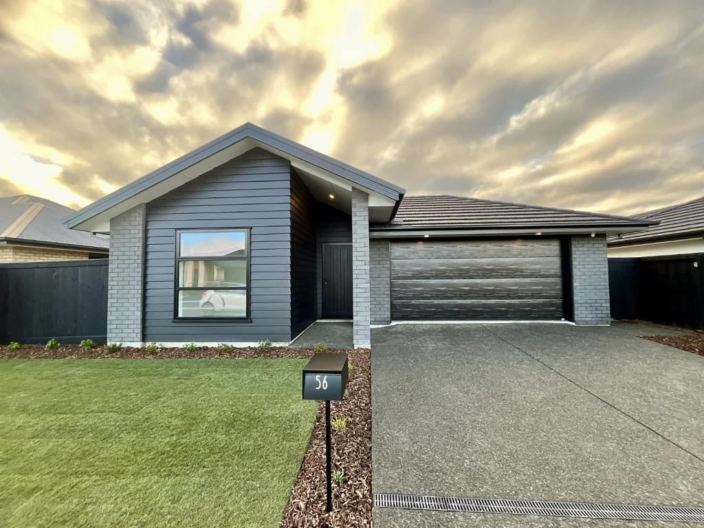 **Modern 4-Bedroom Family Home**