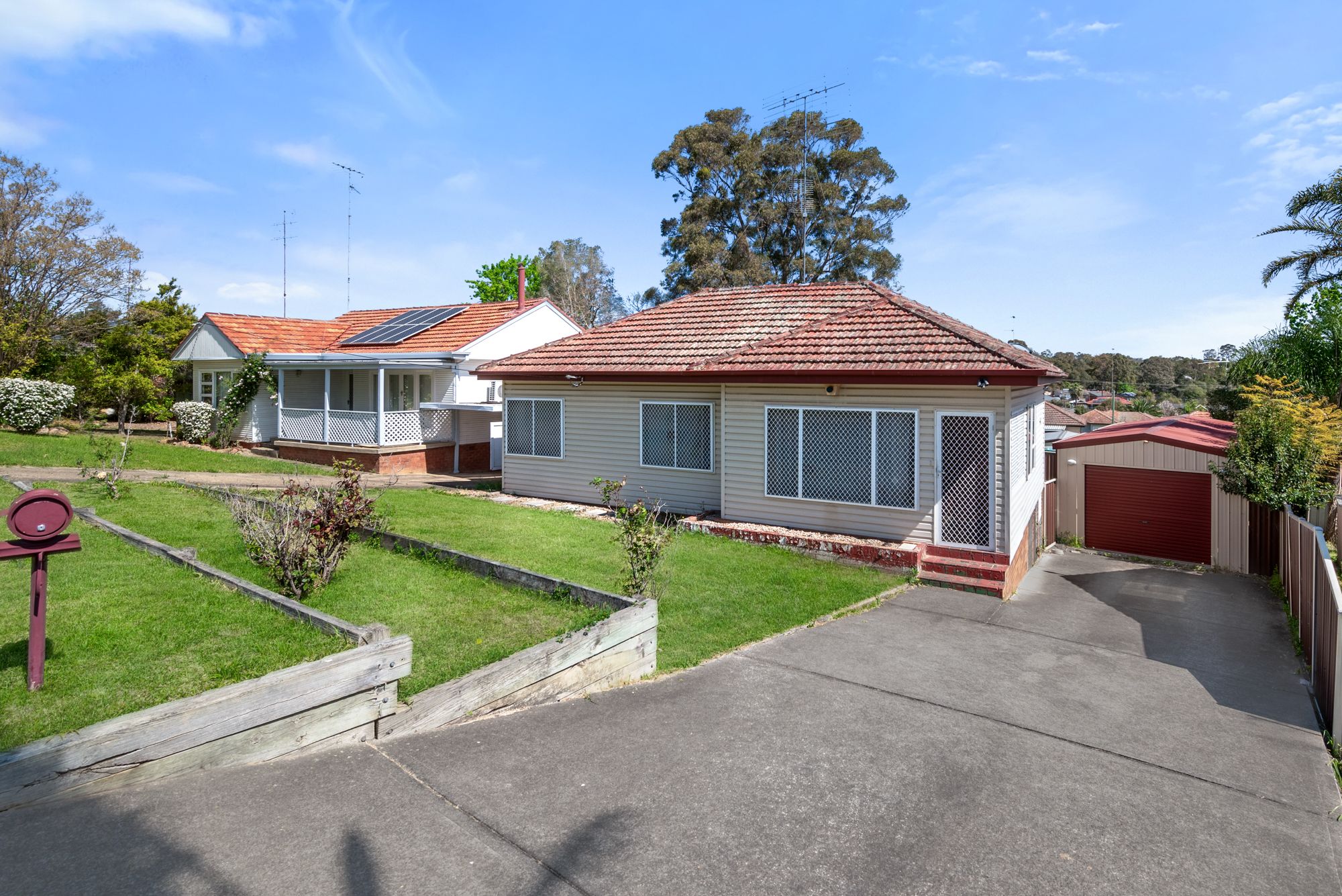 33 GRANDVIEW DR, CAMPBELLTOWN NSW 2560, 0 Bedrooms, 0 Bathrooms, House