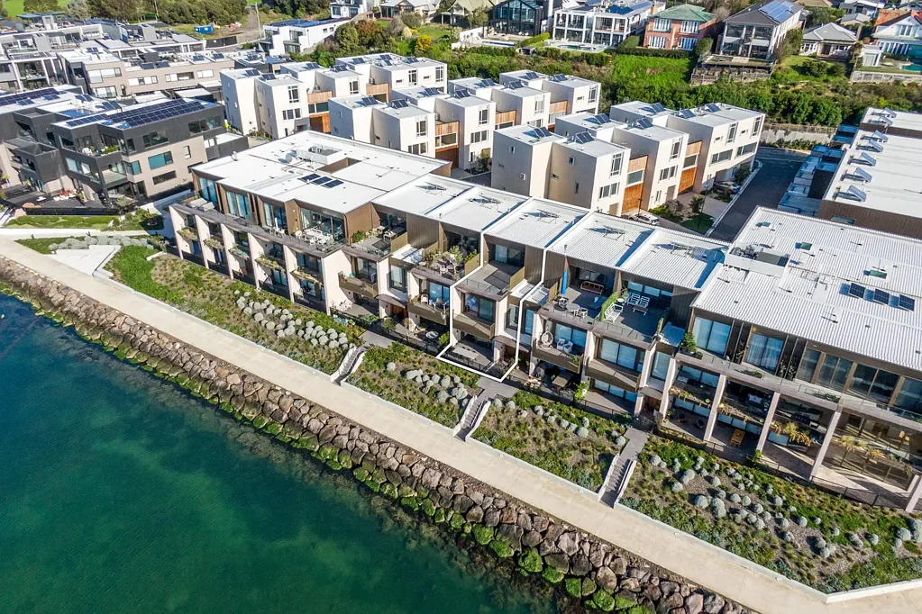 Rippleside 4房  Absolute Water Frontage In Rippleside