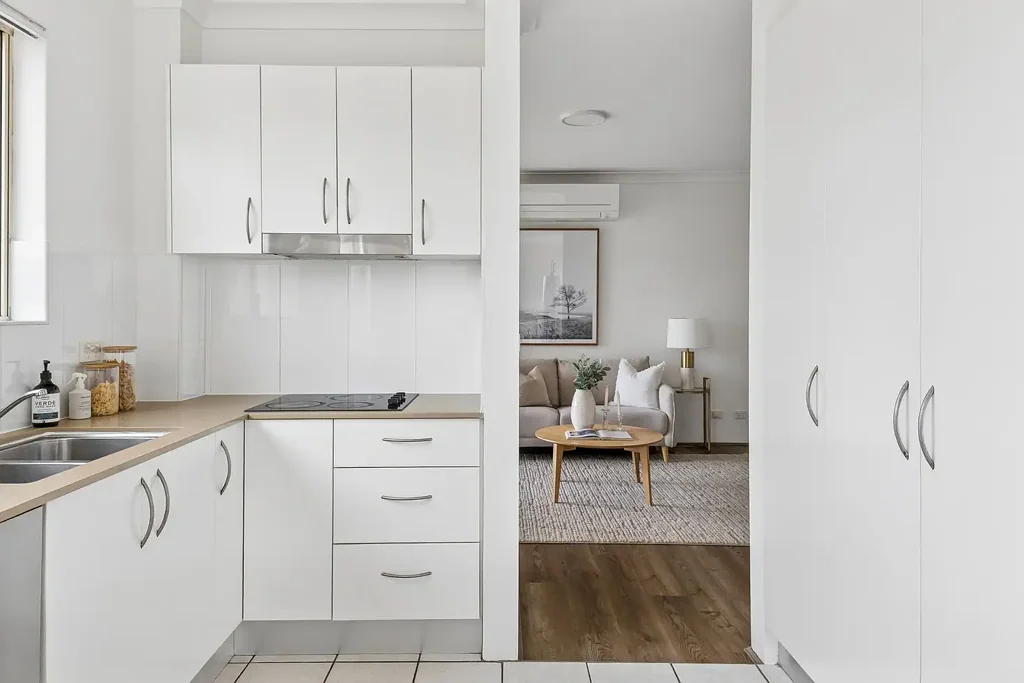 Baulkham Hills 3部屋 Charming Three-Bedroom Apartment