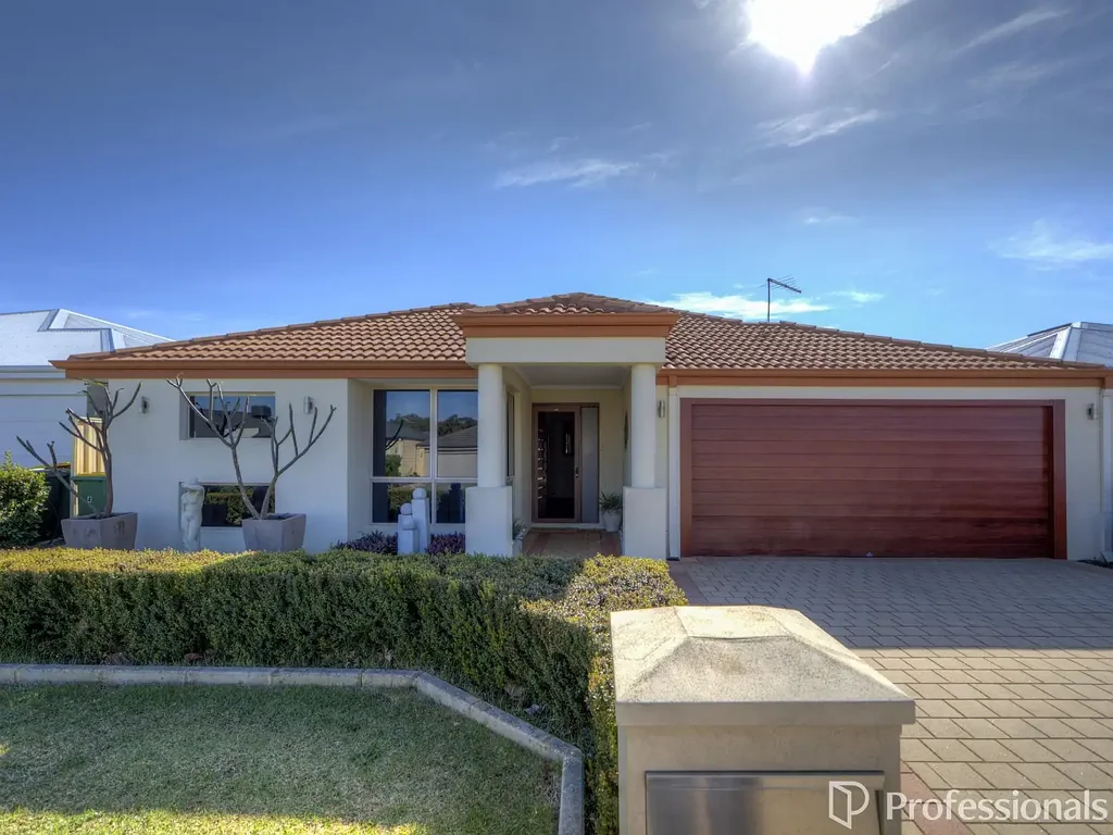 Modern Family Living in the Heart of Wattle Grove