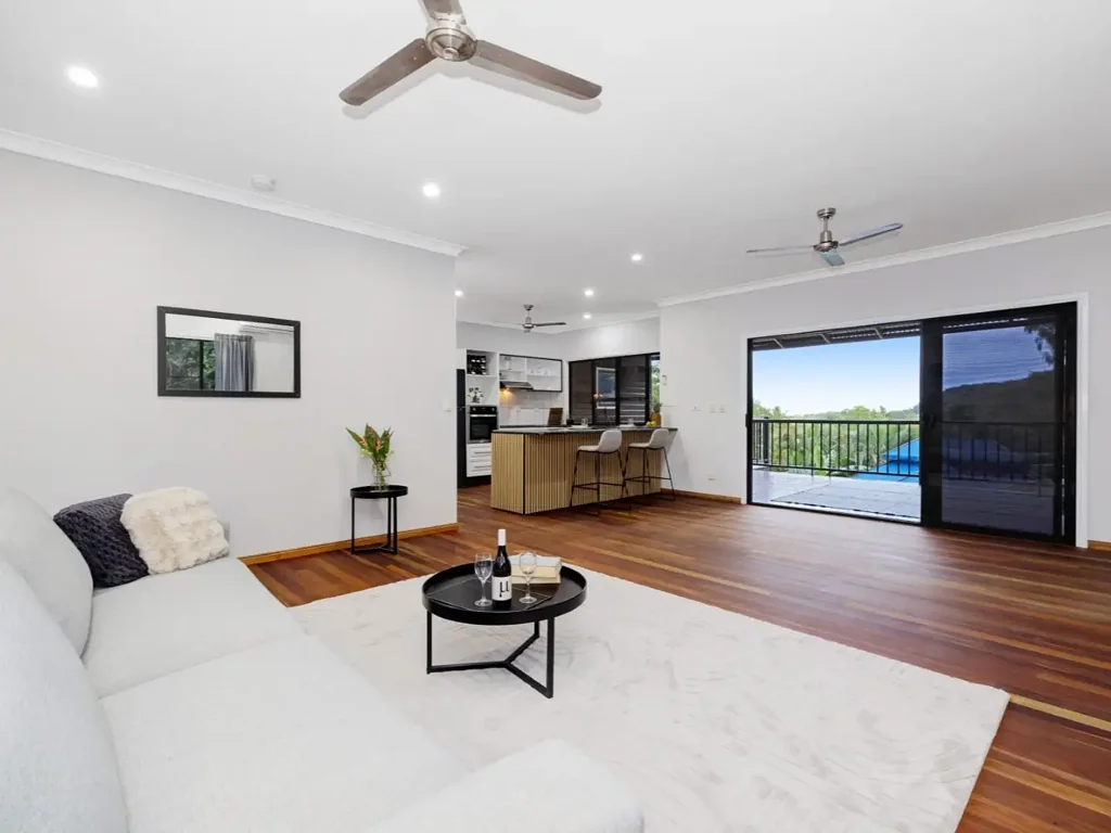 Horseshoe Bay 3部屋 Elevated Island Oasis with Views – Renovated 3-Bedroom Home with Pool, Deck & Huge Potential