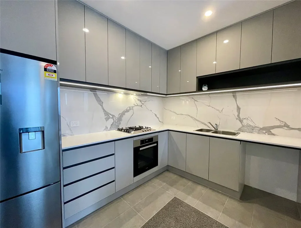 Furnished 2 Bedroom Apartment at Melbourne Grand!
