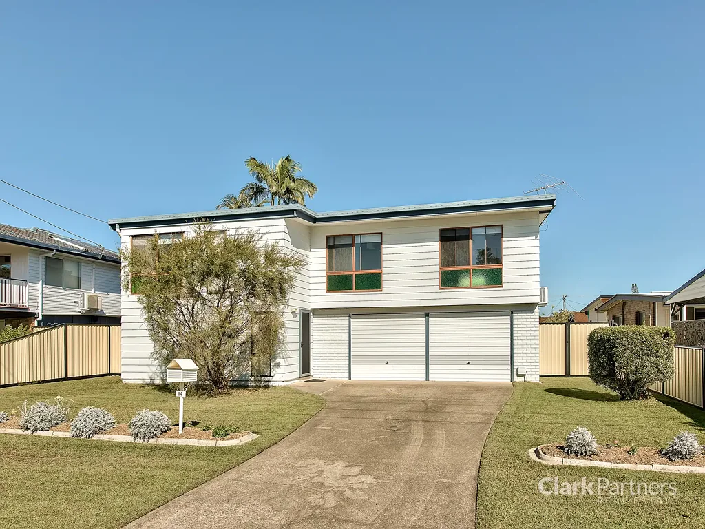 Bray Park 4 Bedroom Modern Family Home With Multiple Living Zones And Convenient Location!